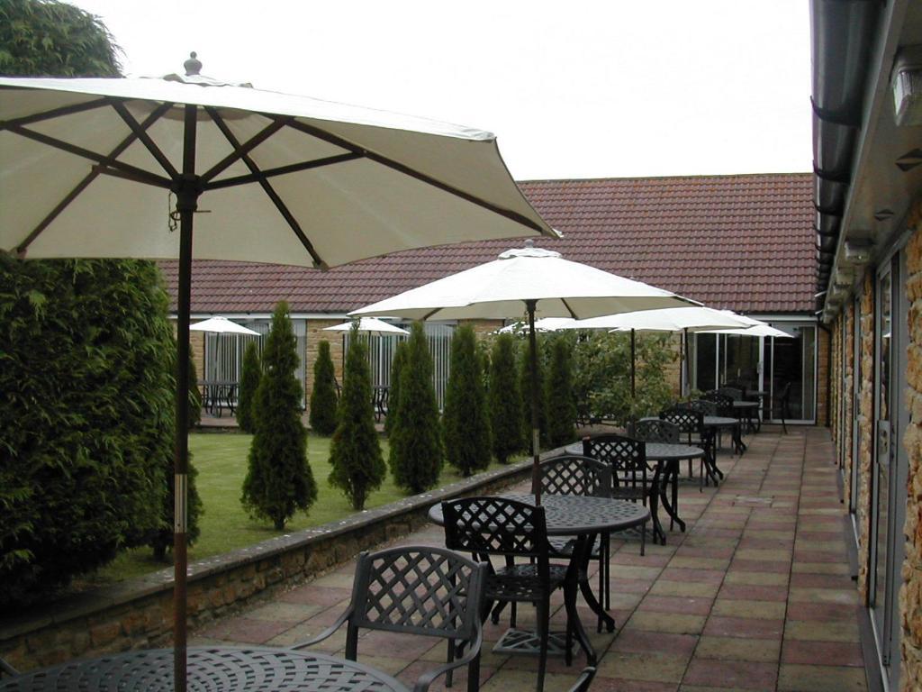 Hollies Hotel Martock Exteriör bild