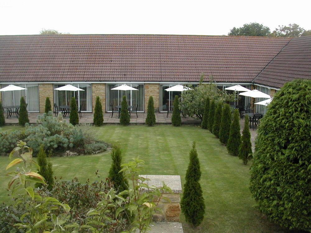 Hollies Hotel Martock Exteriör bild